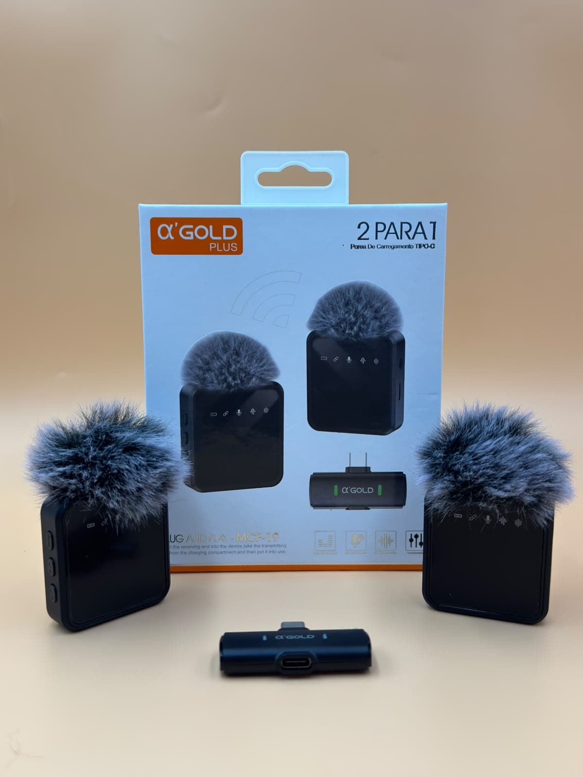 MICROFONE DE LAPELA A'GOLD 2 PARA 1 TIPO-C MCF-19